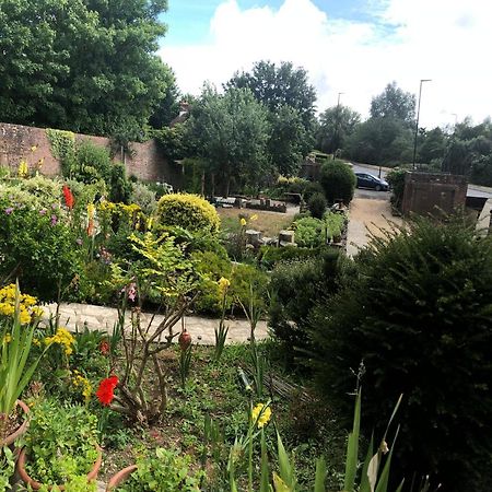 Ponders End Bed & Breakfast Newport  Eksteriør bilde
