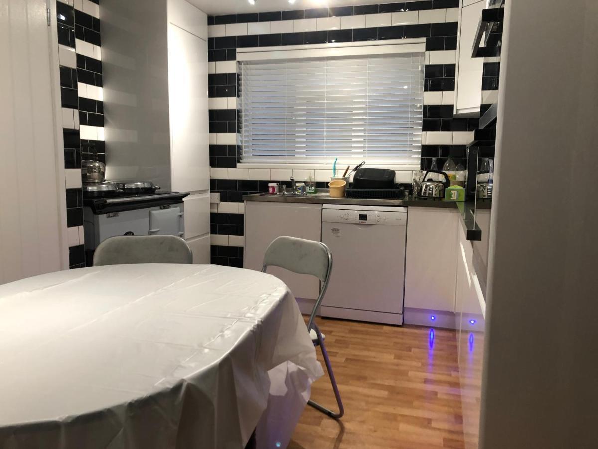 Ponders End Bed & Breakfast Newport  Eksteriør bilde