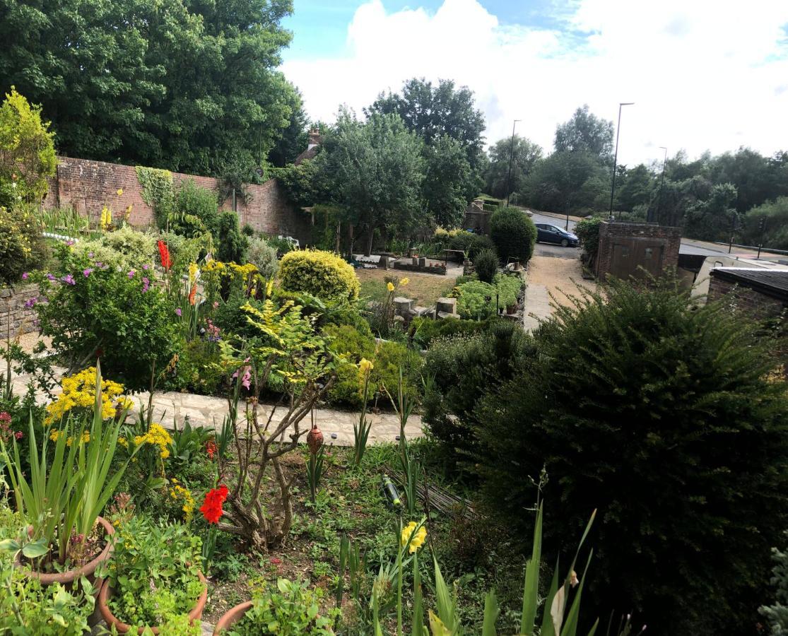 Ponders End Bed & Breakfast Newport  Eksteriør bilde
